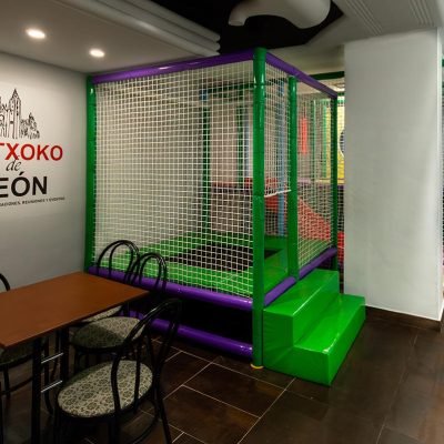 Contacto Alquiler de local para celebraciones en León